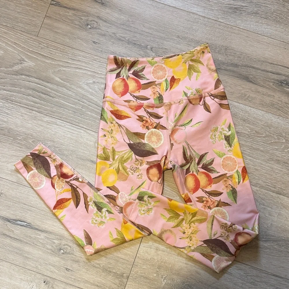 Floral/Lemon Beyond Yoga Leggings - Picture 1 of 3